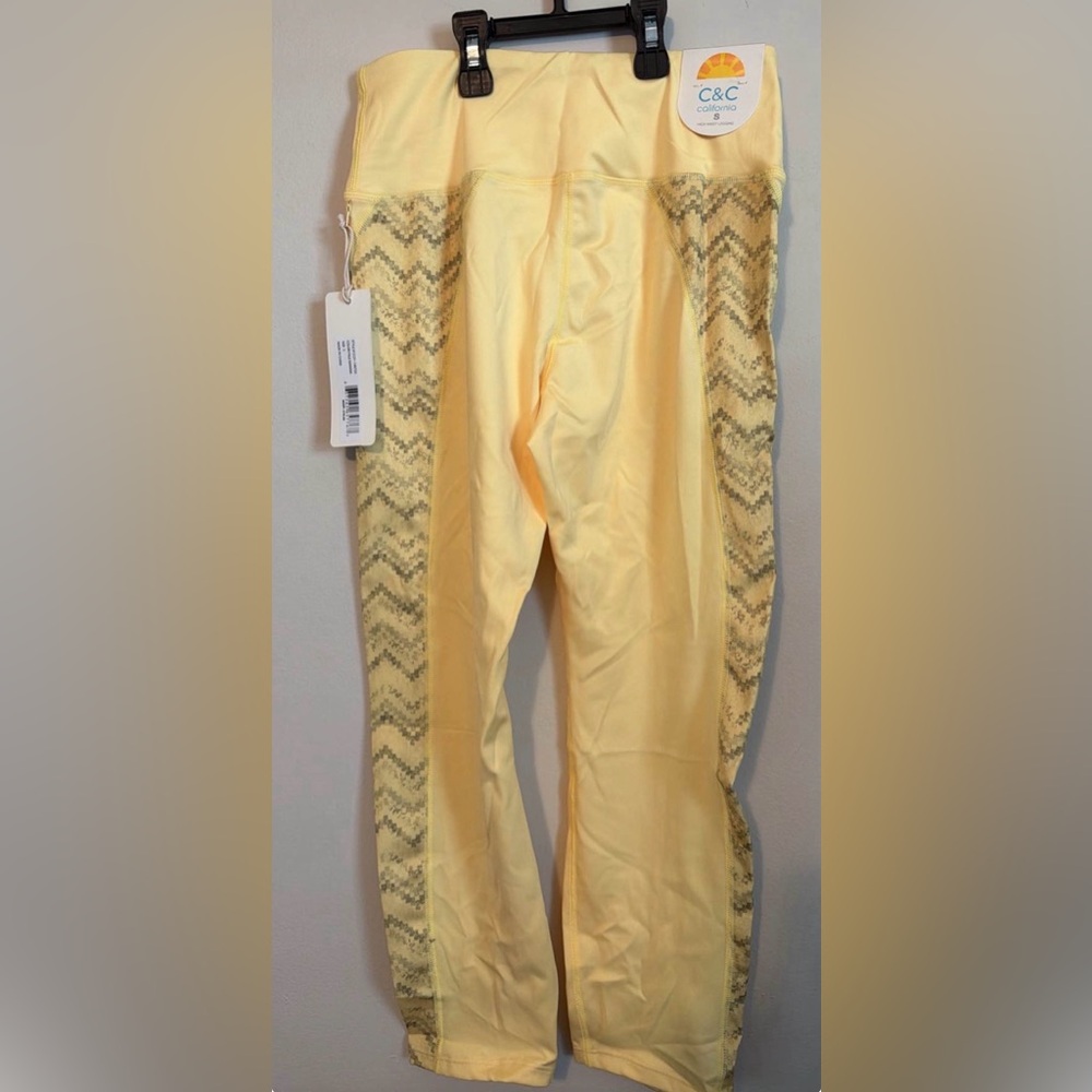 C&C California Yellow Chevron-Trim Capris Women’s small NWT - Picture 2 of 11